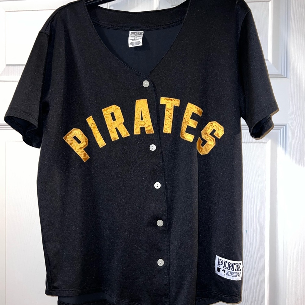 Woman’s L Pittsburgh Pirates baseball From Pink